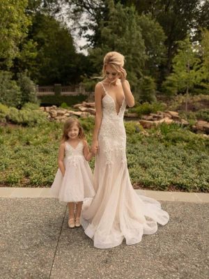 Brilliant Wedding Dress by Naama Navipur