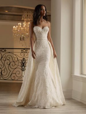 Victoria Wedding Dress by Naama Navipur