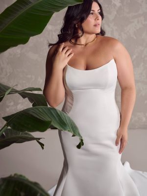Sottero and Midgley Annika Fit and Flare Wedding Dress Curve 02