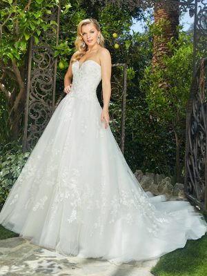 Casablanca Bethany Ball Gown Wedding Dress