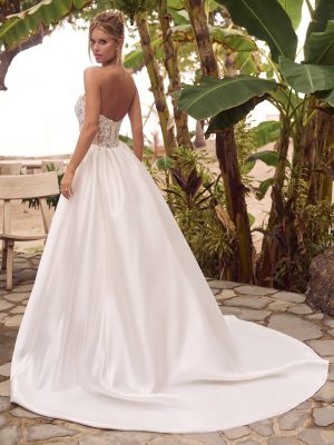 Rebecca Ingram Twyla Fit and Flare Southern California bridal shop