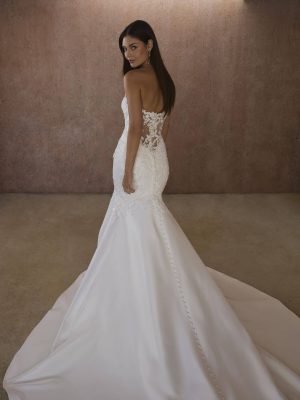 Casablanca Aerys Mermaid Wedding gown