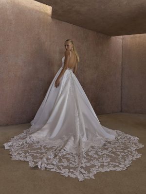 Casablanca Aurelia Ball Gown Wedding Dress
