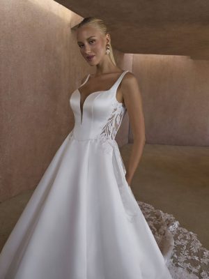 Casablanca Aurelia Ball Gown Wedding Dress shop