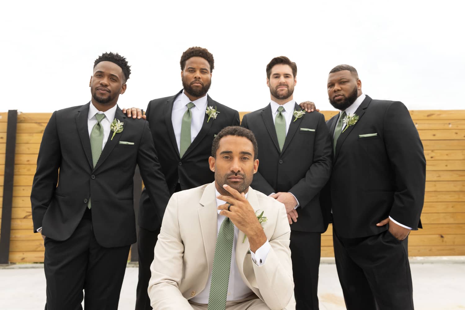How to Manage Out of Town Groomsmen Suit Orders