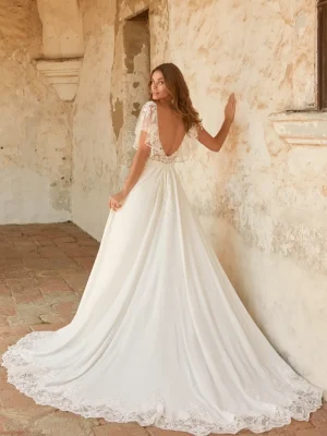 Primrose Romantic lace wedding dresses