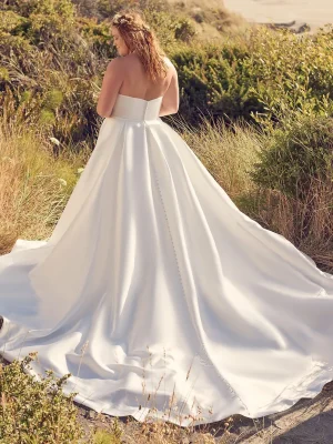 Rebecca Ingram Pippa Lynette mermaid Made to order wedding gowns