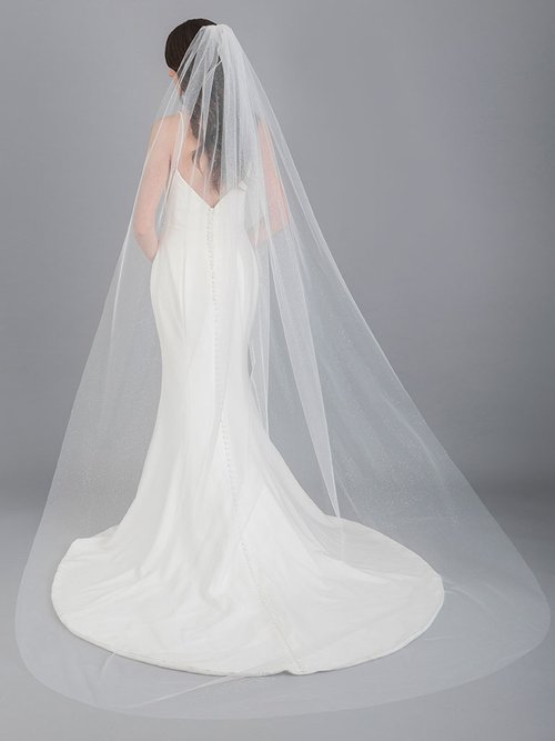 V7647C Cathedral Bridal Veil 01