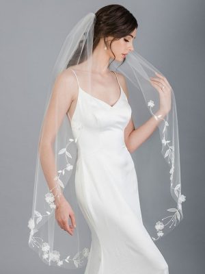 V7688 Embroidered Bridal Veil 01