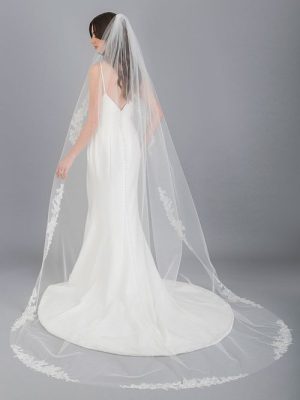 V7691C Cathedral Bridal Veil 01
